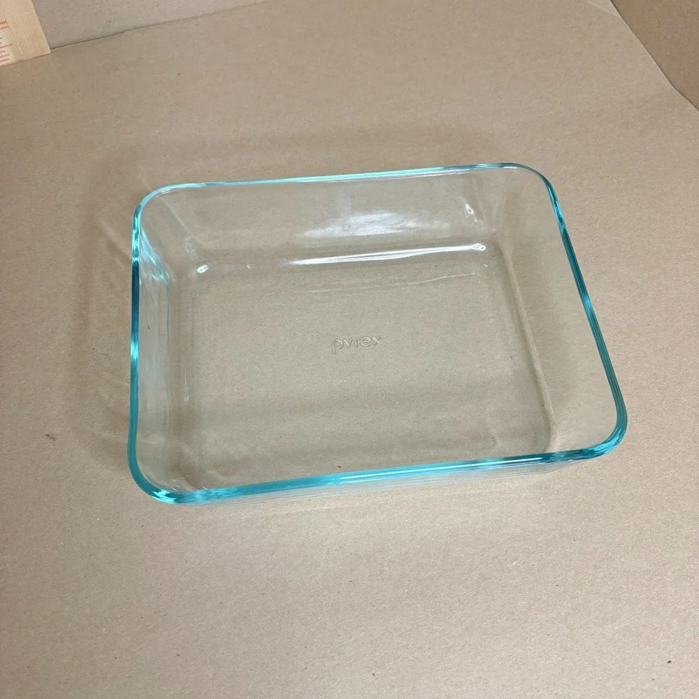 Pyrex 7211 Glass Baking Dish 6 Cup 1.5 L 8x6x2 Oven Safe USA
